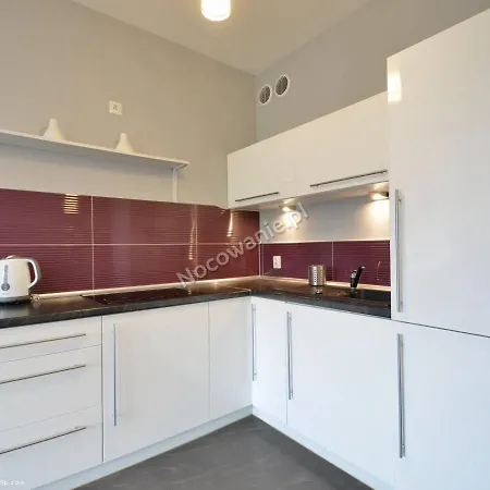 Iz-mir Apartamento Kołobrzeg